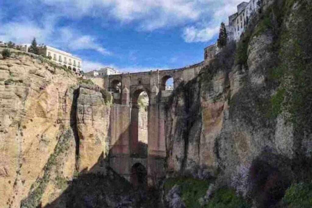 X C Apartamentos Morales & Arnal Ρόντα Εξωτερικό φωτογραφία